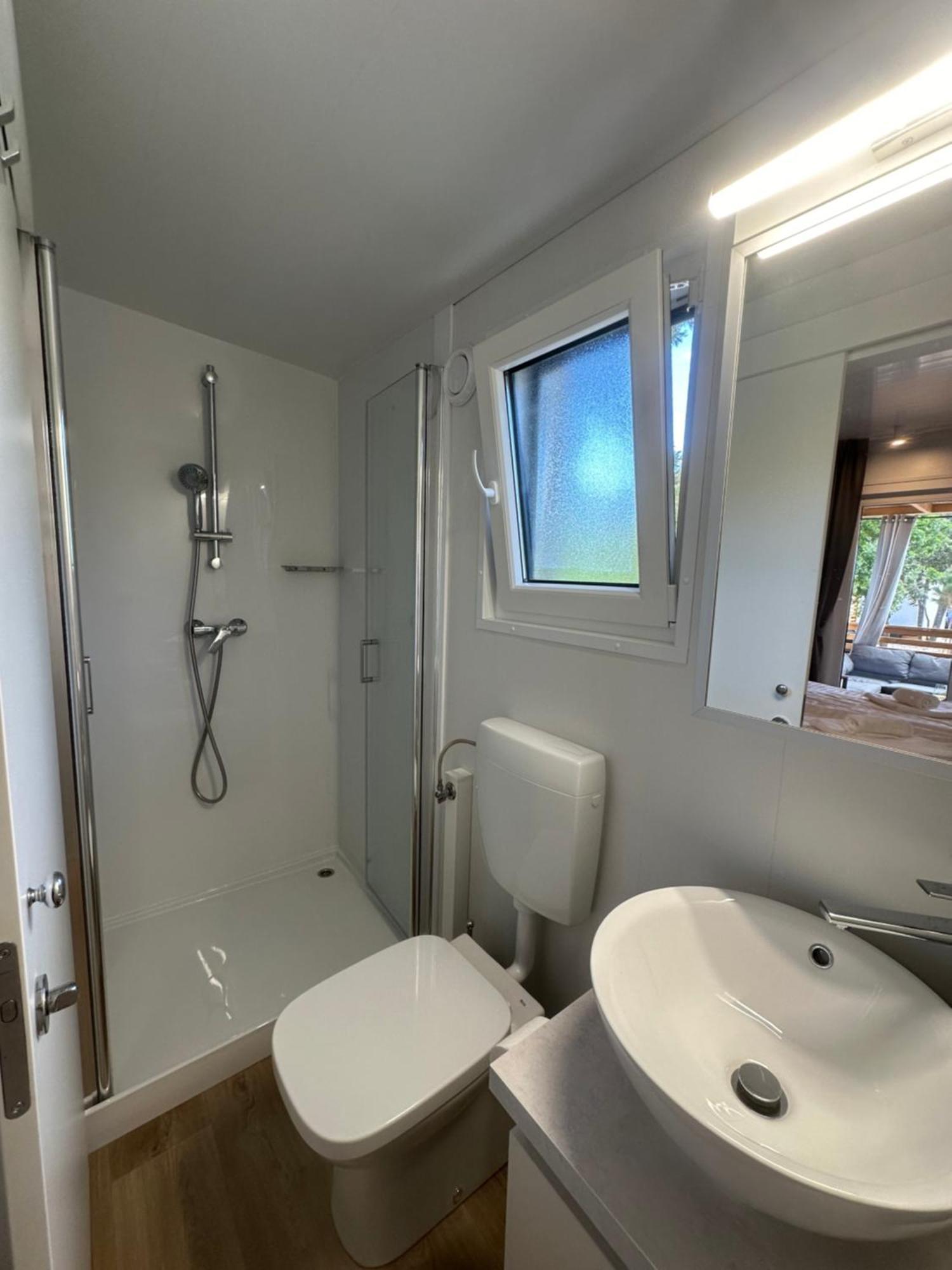 Mobile Home - Sea La Vie Biograd Na Moru Exterior photo